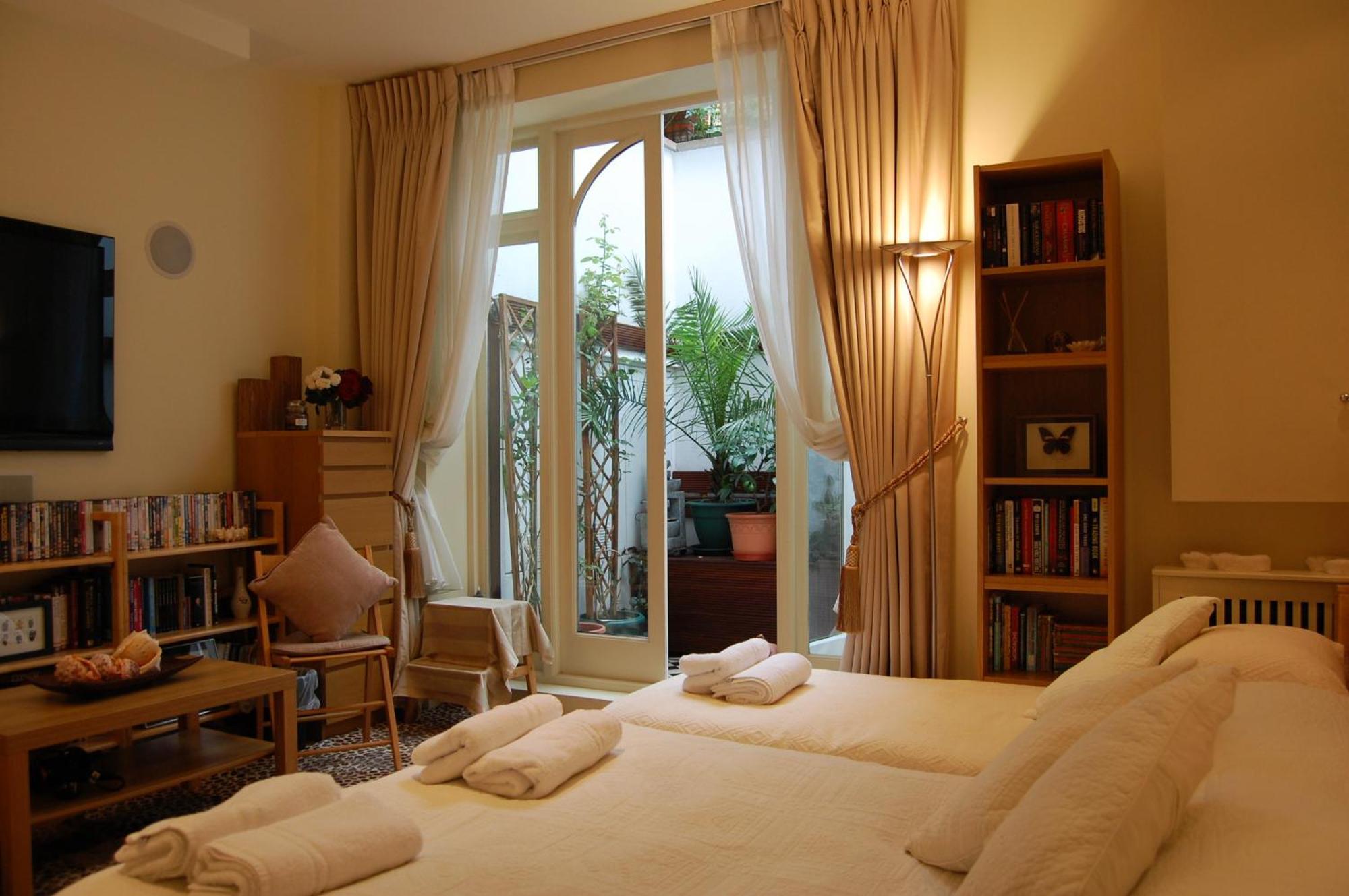 Georgiana'S Guesthouse ロンドン エクステリア 写真